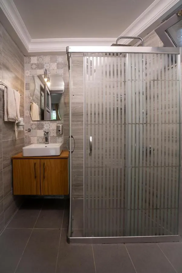 B&B Boutique Hotel 달리안 2*,